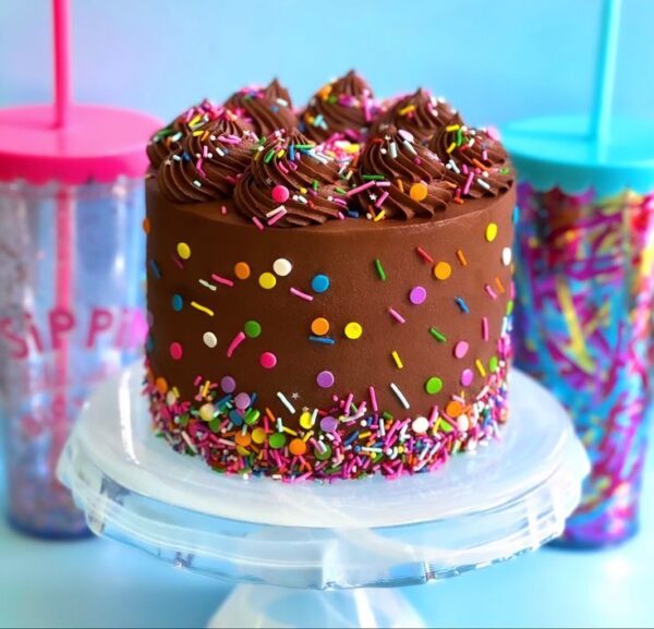 CURSO: CONFEITARIA COMPLETA - DECORAÇÃO DE BOLO - 6 AULAS - SÁBADO - INICIO 28 JUNHO - 10H AS 17H - Imagem 13