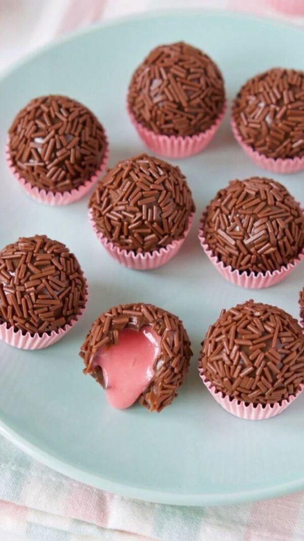 CURSO: BRIGADEIROS DE LUXO - 19 AGOSTO TERÇA - 10H AS 16H - Imagem 3