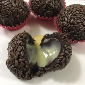 CURSO: BRIGADEIROS DE LUXO - 19 AGOSTO TERÇA - 10H AS 16H