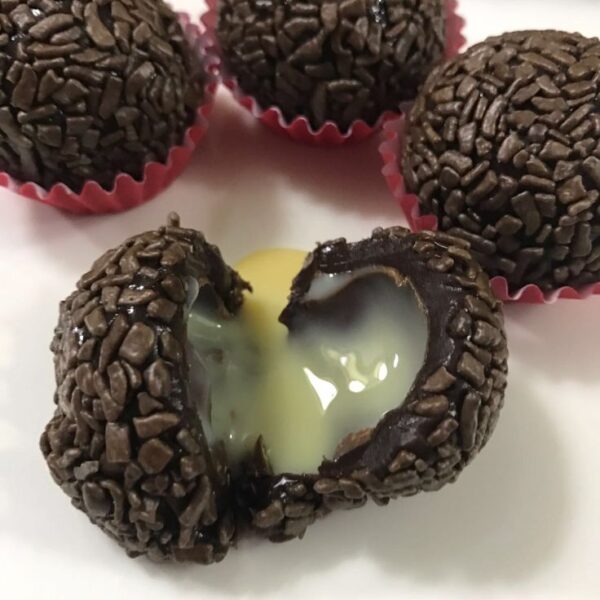 CURSO: BRIGADEIROS DE LUXO - 19 AGOSTO TERÇA - 10H AS 16H